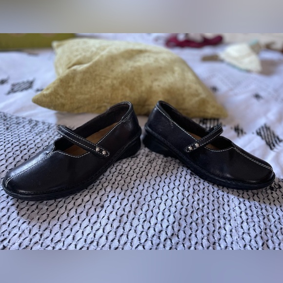 Women’s Naot Mary Jane’s ( 36 ) - Picture 5 of 5